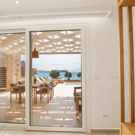 Anemone Beachfront Private Pool - Karpathos أركاسا