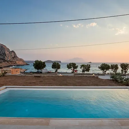 فيلة Anemone Beachfront Private Pool - Karpathos